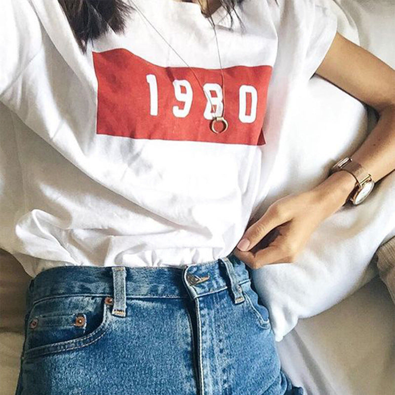 1980 casual Woman's graphic tee
