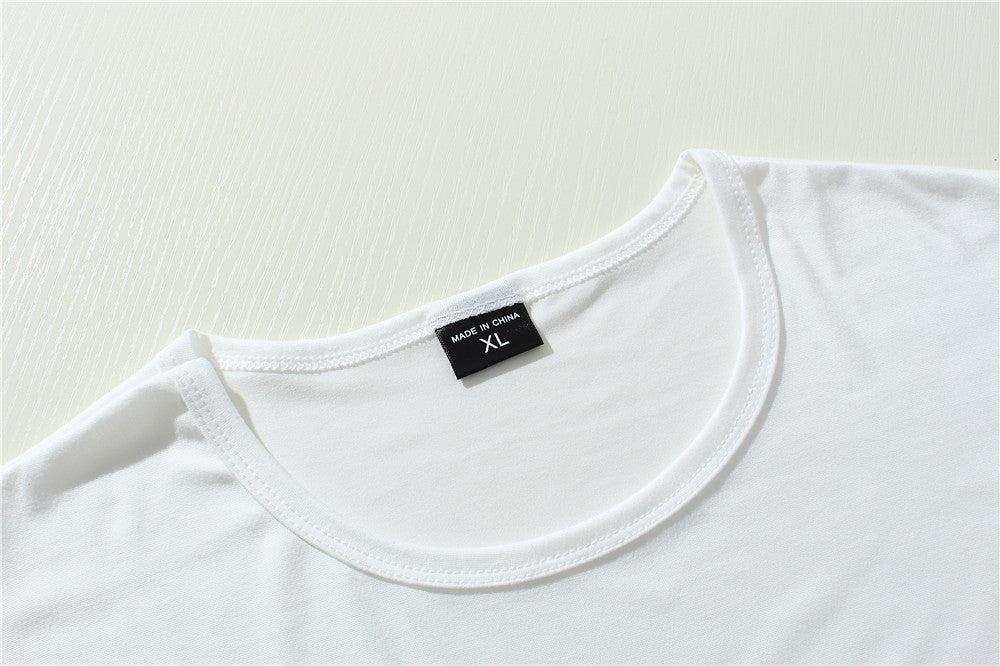 1980 casual Woman's graphic tee